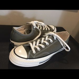 New converse olive green sneakers